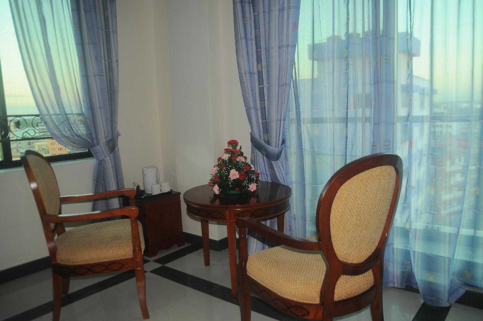 Hotel Nikko Towers Dar es Salaam Exterior foto